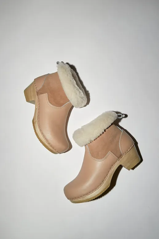 No.6 Store 5" Pull on Shearling Clog Boot on Mid Heel in Fawn