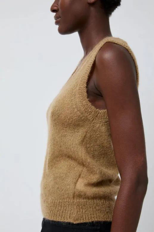 No.6 Store Carol U-Neck Vest in Khaki