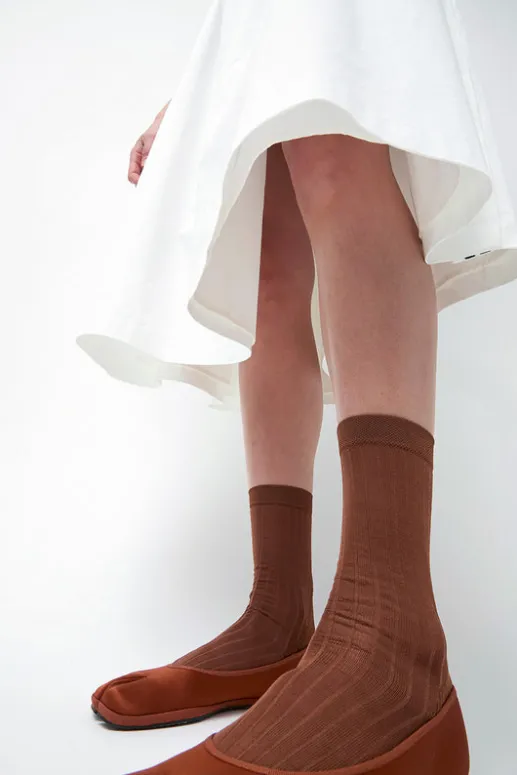 No.6 Store Cjalce Viscose Tabi Socks in Camel