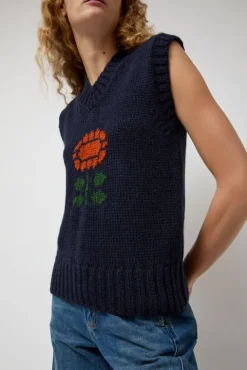 No.6 Store Close to the Flower Vest in Navy