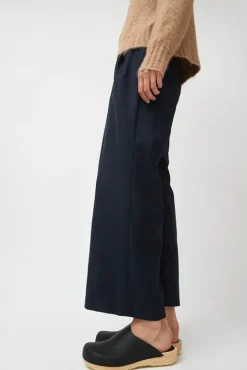No.6 Store Contour Clog on Flat Base in Black