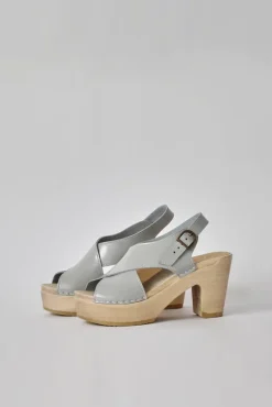 No.6 Store Crossover Clog on Platform in Dove Patent