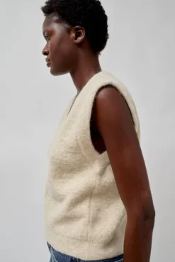 No.6 Store Fleece Vest in Ecru