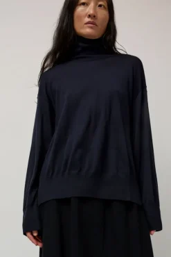 No.6 Store La Base Turtleneck in Navy
