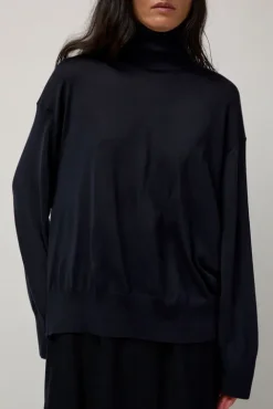 No.6 Store La Base Turtleneck in Navy