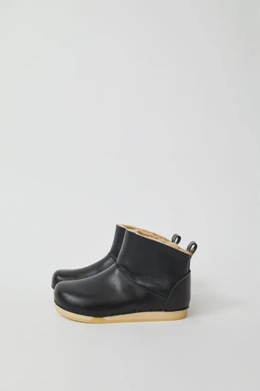 No.6 Store Low Shearling Clog Boot on Flat Bendable Base in Jet