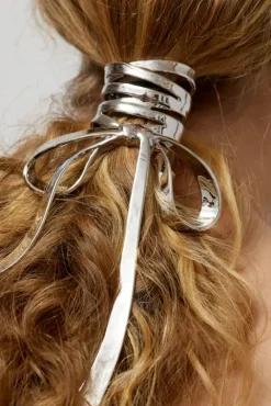 No.6 Store Metal Bow Clip in Silver