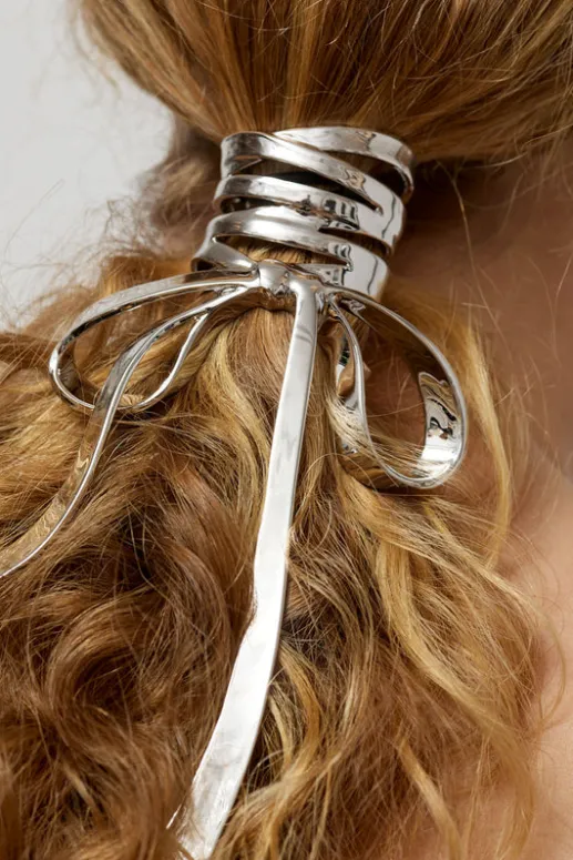 No.6 Store Metal Bow Clip in Silver
