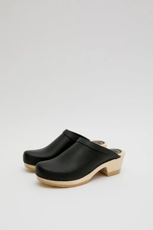 No.6 Store Old School Clog on Mid Heel in Black