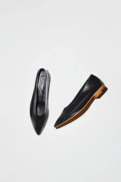 No.6 Store Party Flat in Black