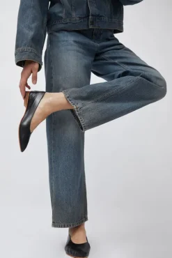 No.6 Store Party Flat in Black
