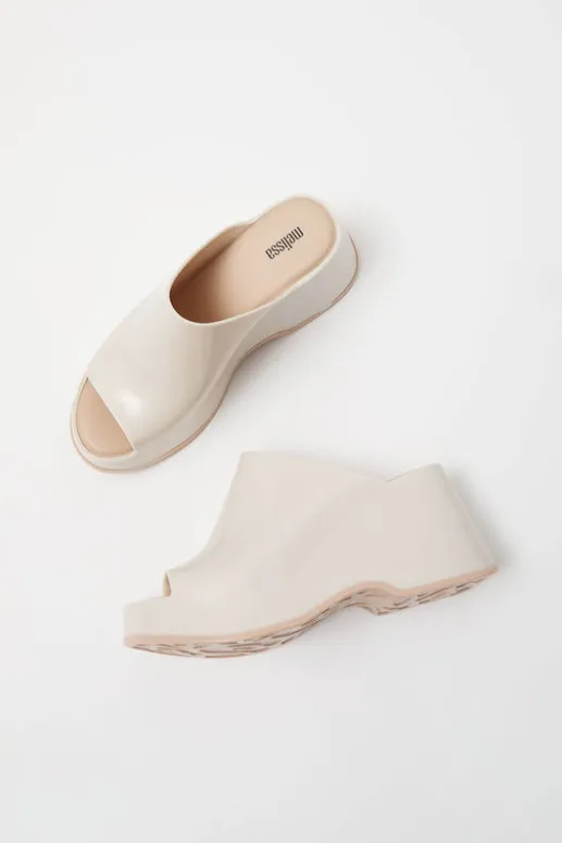 No.6 Store Patty in Beige