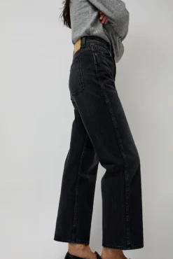 No.6 Store Plein High Rise Straight Jean in Stil Black