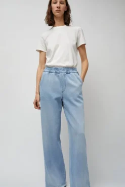 No.6 Store Polly Elastic Waist Jean in Light Blue