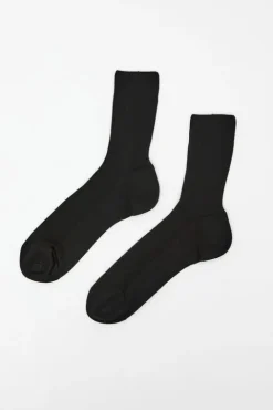 No.6 Store Ribbed Ankle Socks in Nero