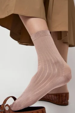 No.6 Store Viscose Tabi Socks in Rosewood