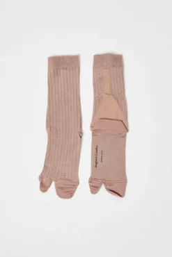 No.6 Store Viscose Tabi Socks in Rosewood
