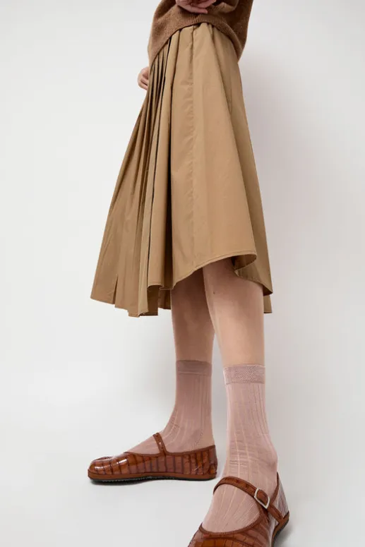 No.6 Store Viscose Tabi Socks in Rosewood
